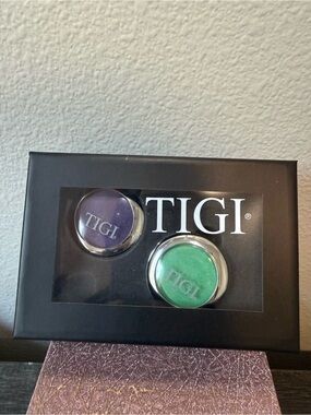 TIGI High Definition Eye Shadow Palette - Black Packaging